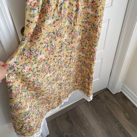 Yellow Lacey Floral Dress - Picture 5 of 11